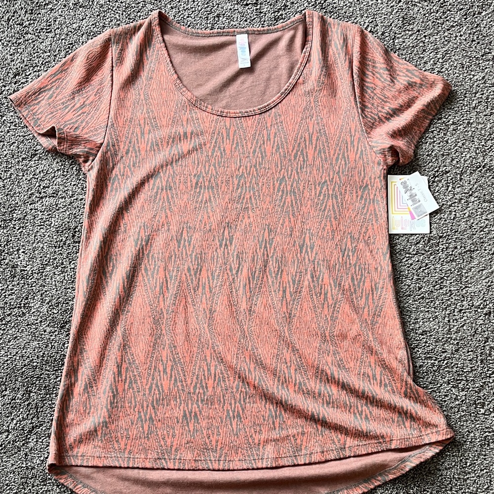 Women's Geometric Patterned Top LLR NWT